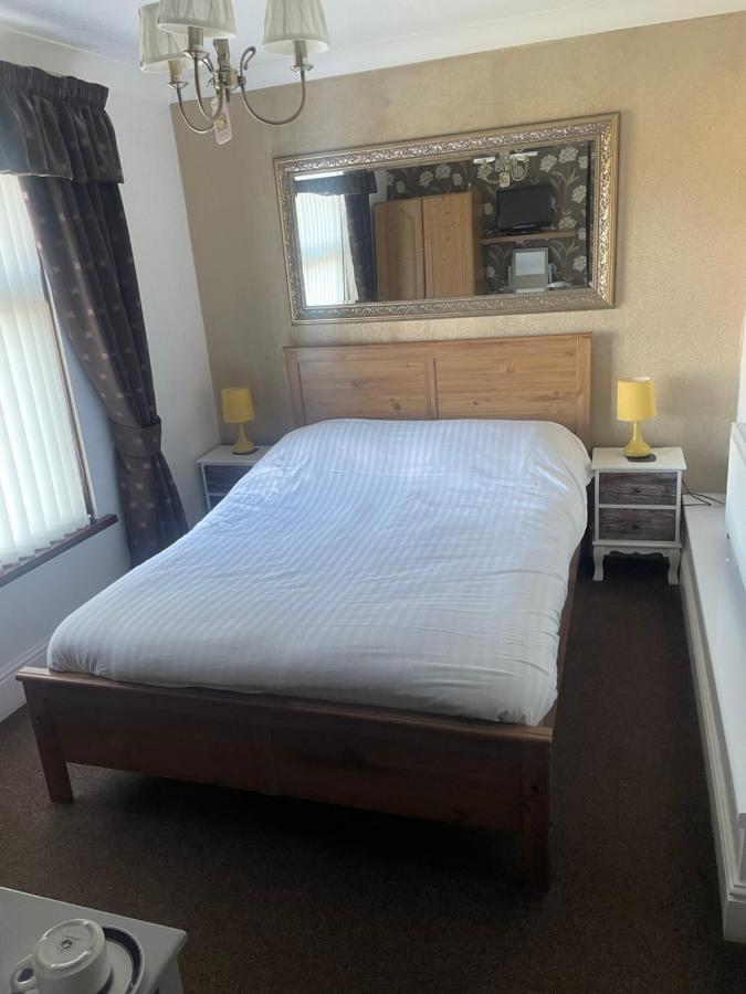 Milton Hotel Llanwern Village Newport (Gwent) Esterno foto